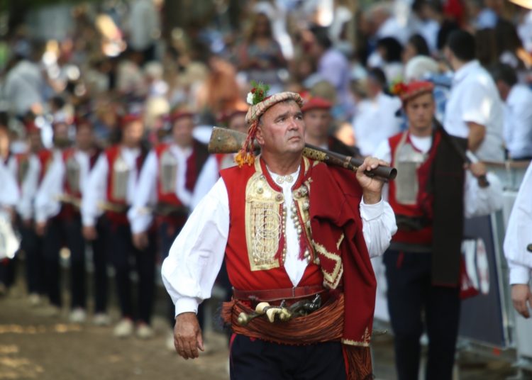 Ivo Zorica slavodobitnik 305. sinjske alke