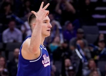 Bogdan Bogdanović utakmicom karijere odveo Kingse do važne pobjede