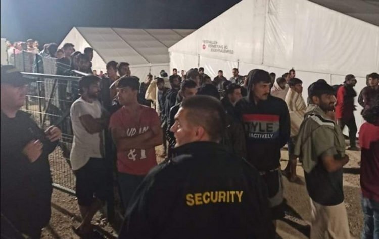 Migranti kamenjem gađali policiju; specijalci izišli na teren, čuli se i pucnji