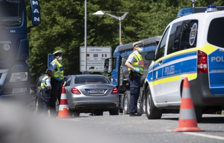 MVEP RH pozvao Austriju na žurni pronalazak rješenja za gužve na granicama