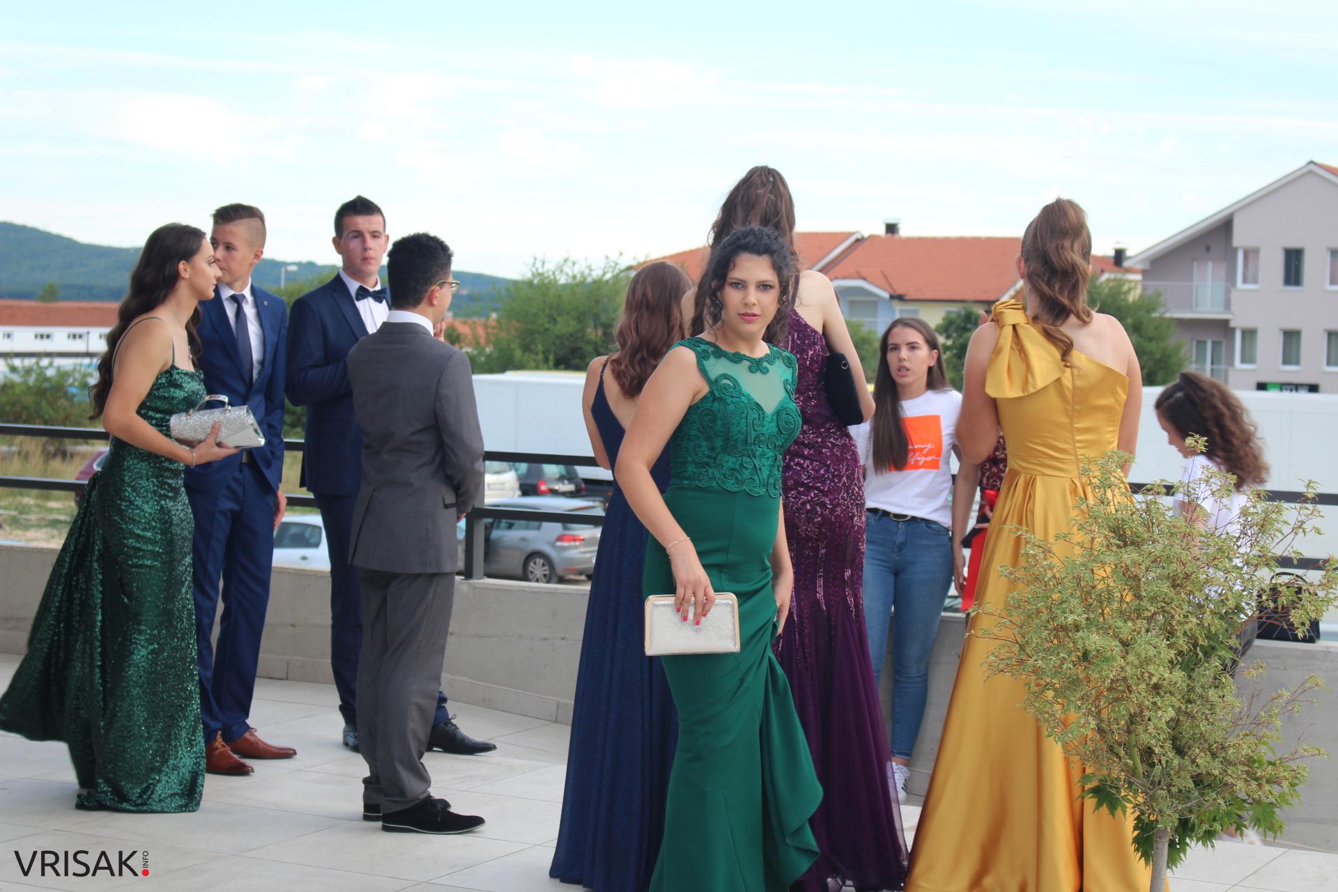 FOTO: Maturalna zabava u Posušju