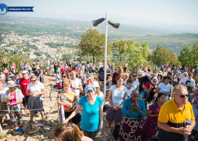 FOTO/Veliki broj vjernika hodočastio na Križevac