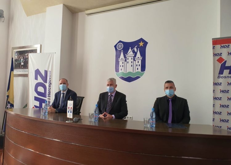 Čović na obilježavanju 30. obljetnice HDZ BiH u Bihaću: Žurno riješiti sva sigurnosna i egzistencijalna pitanja s kojima se suočava bihaćki kraj