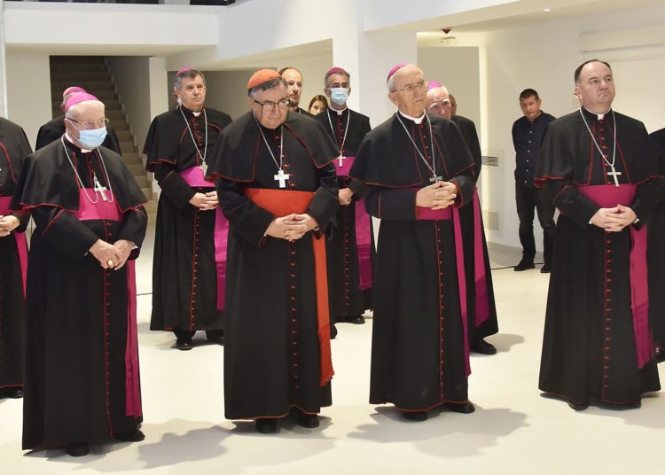 FOTO/Otvoren moderan Biskupijski centar u Mostaru