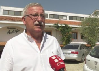 Grožđe obilato rodilo, ali neće se pretvoriti u vino jer su podrumi puni