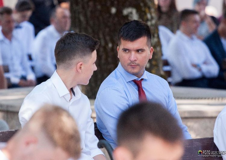 Svečano u Posušju: 120 krizmanika primilo darove Duha Svetoga