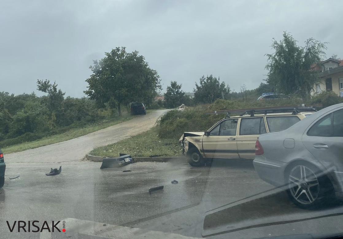 Široki Brijeg: Passat i Mercedes sudjelovali u prometnoj nesreći