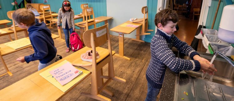 Povratak u škole širom Europe unatoč zabrinutosti zbog covida-19