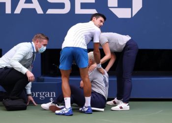 Novak Đoković diskvalificiran s US Opena, pogodio sutkinju lopticom u glavu