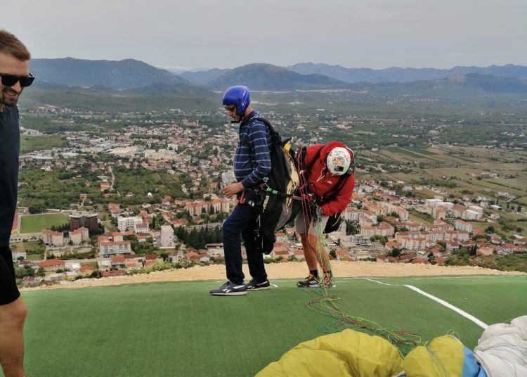 Ljubušak u 53-godini poletio paragliderom