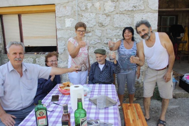 Mijo zakoračio u 104. godinu života: Rijetko se ljutim, slatko ne jedem, a korone se ne bojim
