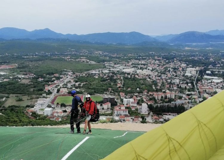 Ljubušak u 53-godini poletio paragliderom
