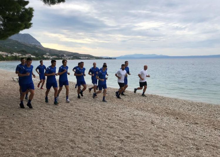 Nogometaši Širokog Brijega formu bruse u Tučepima (FOTO)