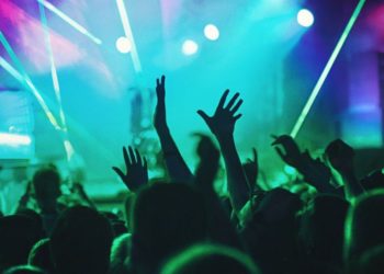 Hrvatska: Nacionalni stožer civilne zaštite traži od ugostitelja da stišaju glazbu u kafićima!