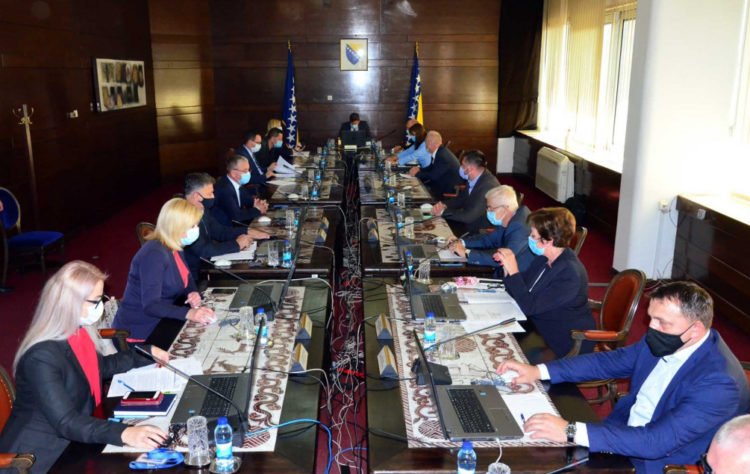 Vlada FBiH za ublažavanje ekonomskih posljedica pandemije osigurala 100 milijuna KM