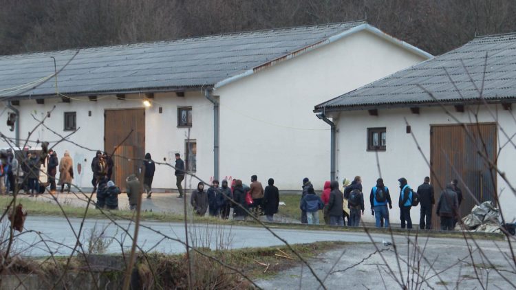 Nakon pretresa u Blažuju naloženo protjerivanje 18 ilegalnih migranata