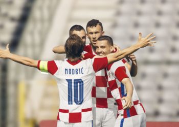 Vatreni dobili nove dresove, pogledajte kako izgledaju