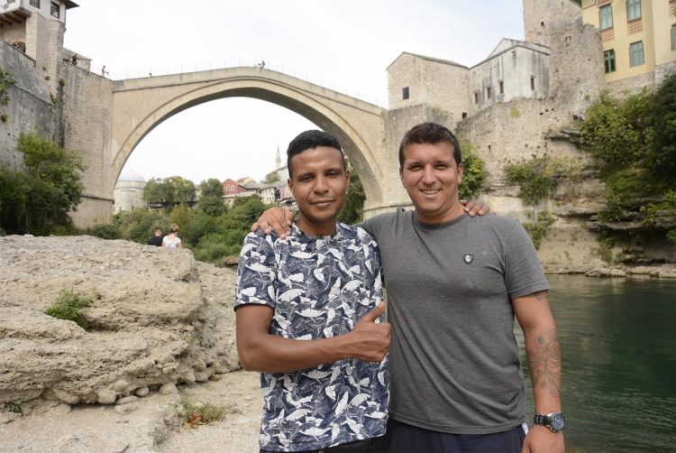 Prijateljstvo Mostarca i migranta nakon spašavanja u Neretvi