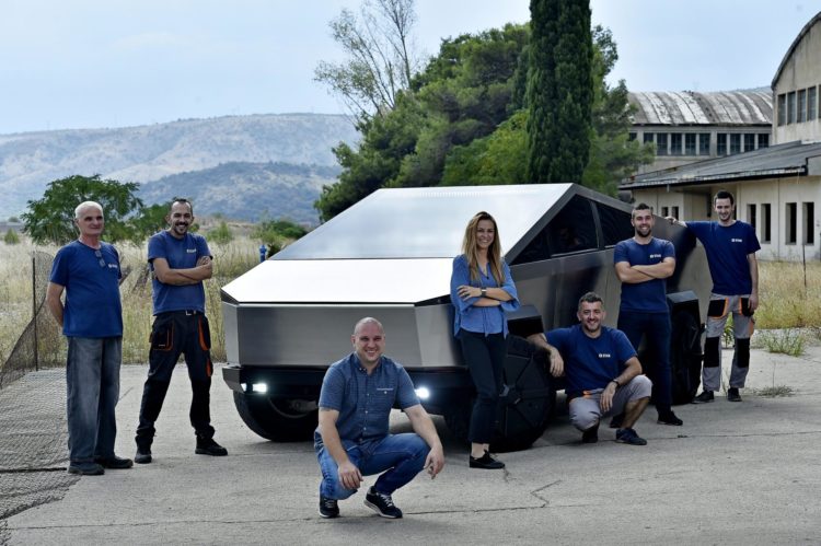 Čudo u Mostaru: ‘Opaljena‘ ekipa izradila repliku cybertrucka, vozila budućnosti