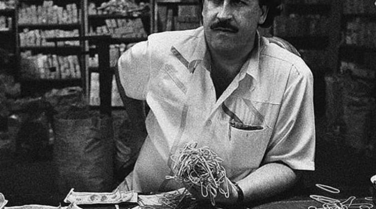 Nećak Pabla Escobara pronašao 18 milijuna dolara neupotrebljivih novčanica