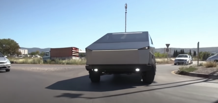 VIDEO/Tesla na mostarskim ulicama!