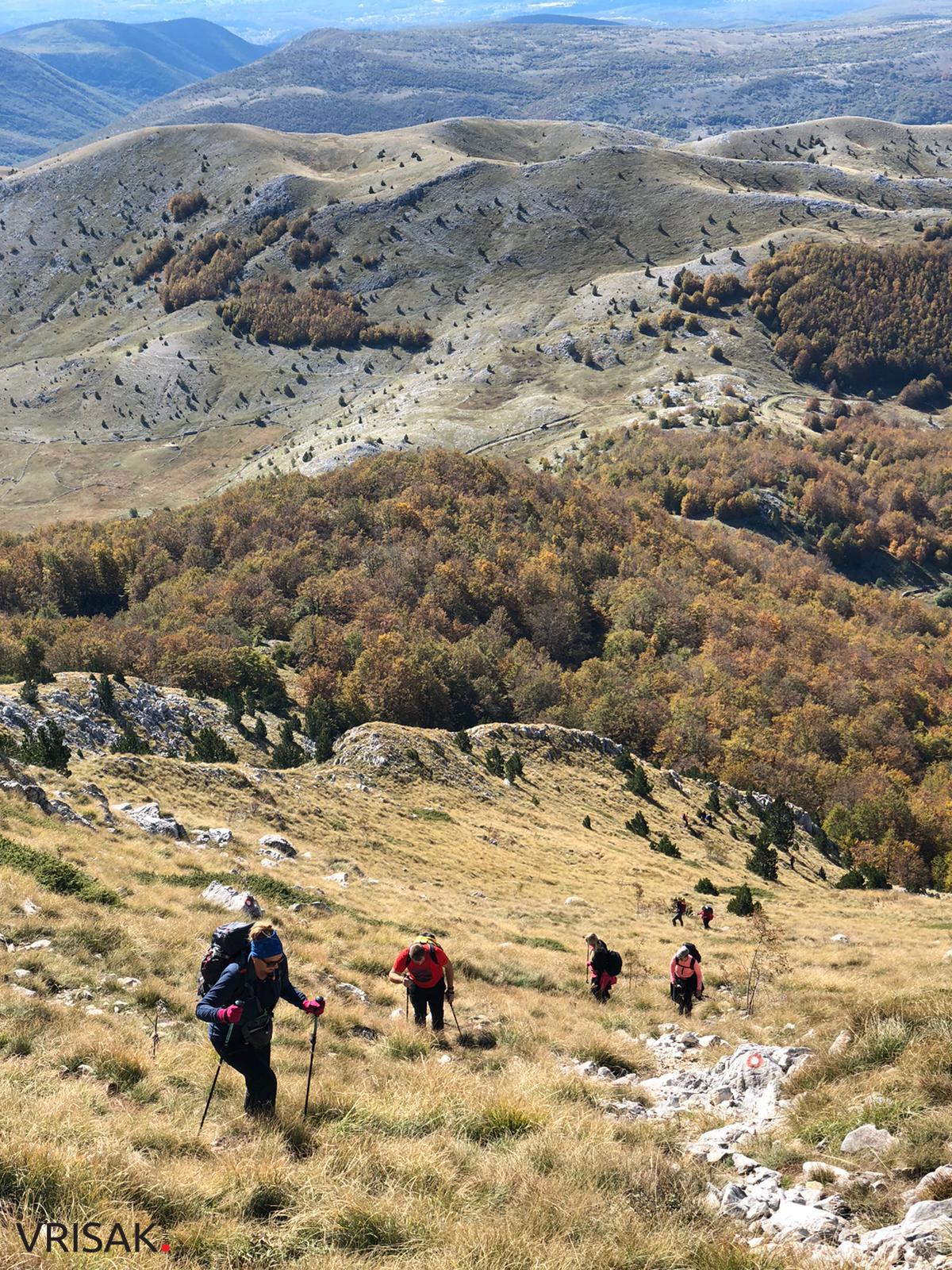 Širokobriježani iskoristili predivan dan za uspon na Veliku Vlajnu