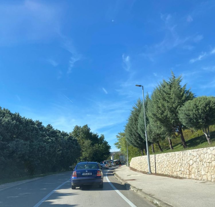 Prometna nesreća u Dobriču usporila promet