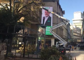 Skresali drvo da se vidi plakat kandidata SDA