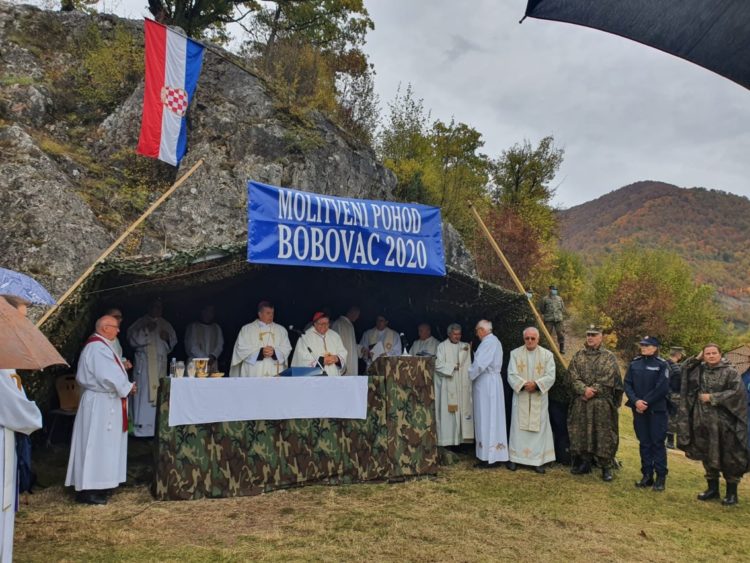 “Molitva za domovinu” i misno slavlje na Bobovcu