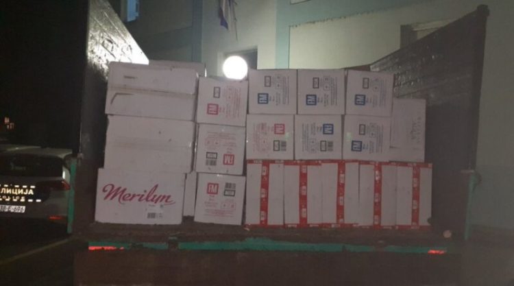 Posušanin ispod drva prevozio više od 40 tisuća kutija cigareta