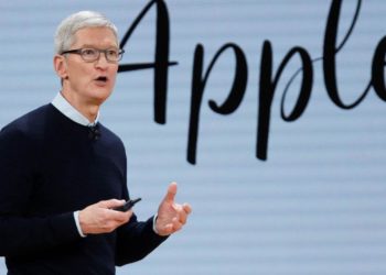 Tim Cook dobio izdašan bonus da ostane u Appleu još 5 godina