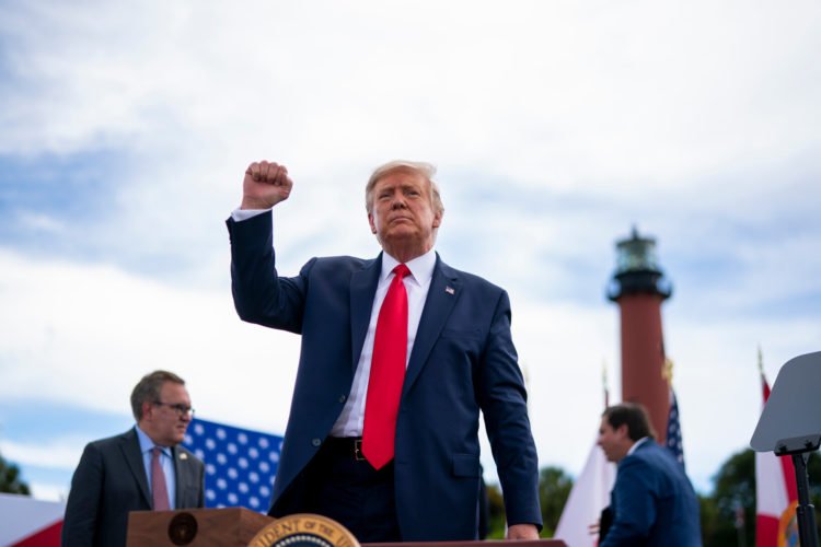 Trump se narugao liječnicima, Biden kaže da je Trump ‘odustao’ od virusa