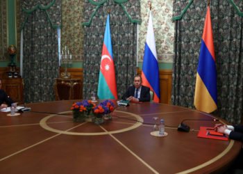 Lavrov: Armenija i Azerbajdžan dogovorili prekid vatre