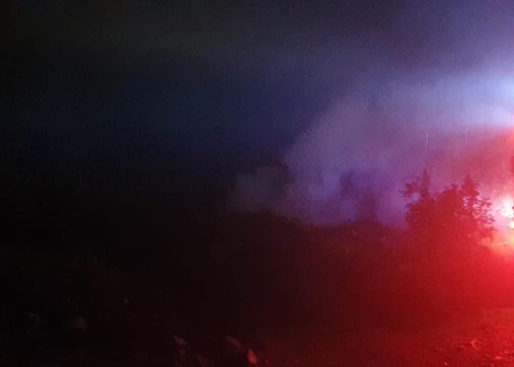 Širokobriješki vatrogasci gasili požar na Dužicama