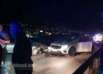 Mostar: Direktan sudar Mercedesa i Renaulta na Avijatičarskom mostu