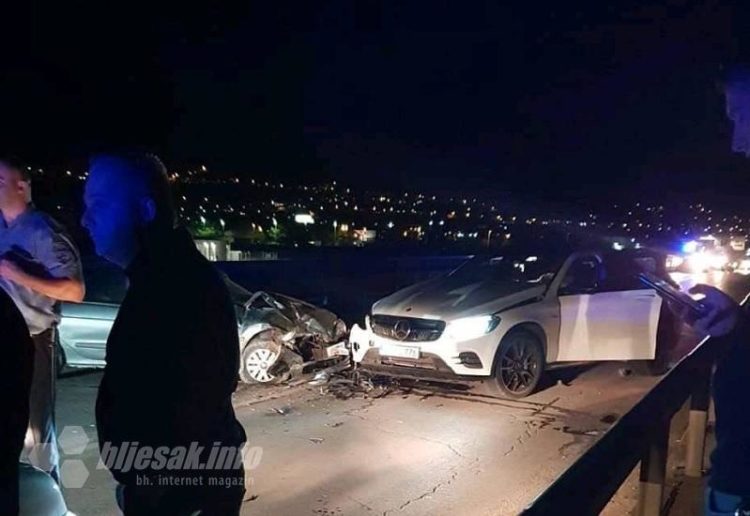 Mostar: Direktan sudar Mercedesa i Renaulta na Avijatičarskom mostu