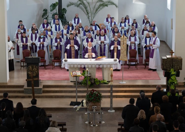 U Širokom Brijegu sahranjen fra Vendelin Karačić