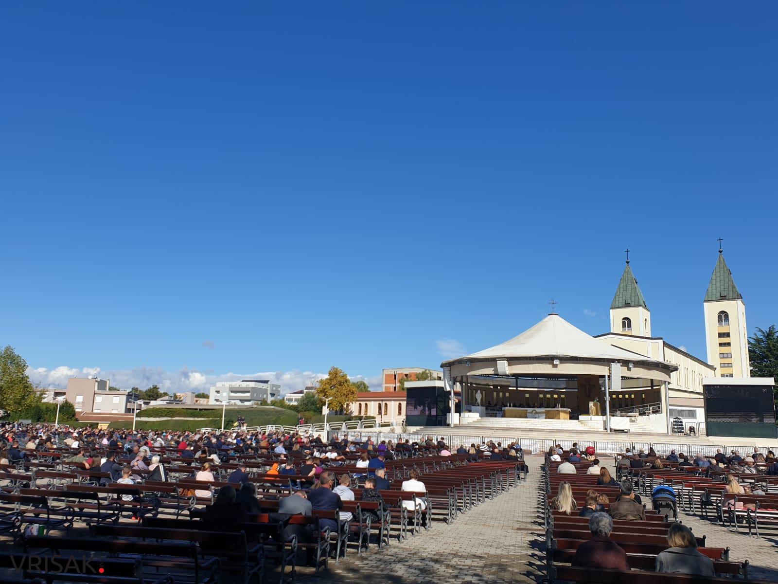 Veliki broj vjernika zadnje nedjelje u listopadu posjetio Međugorje