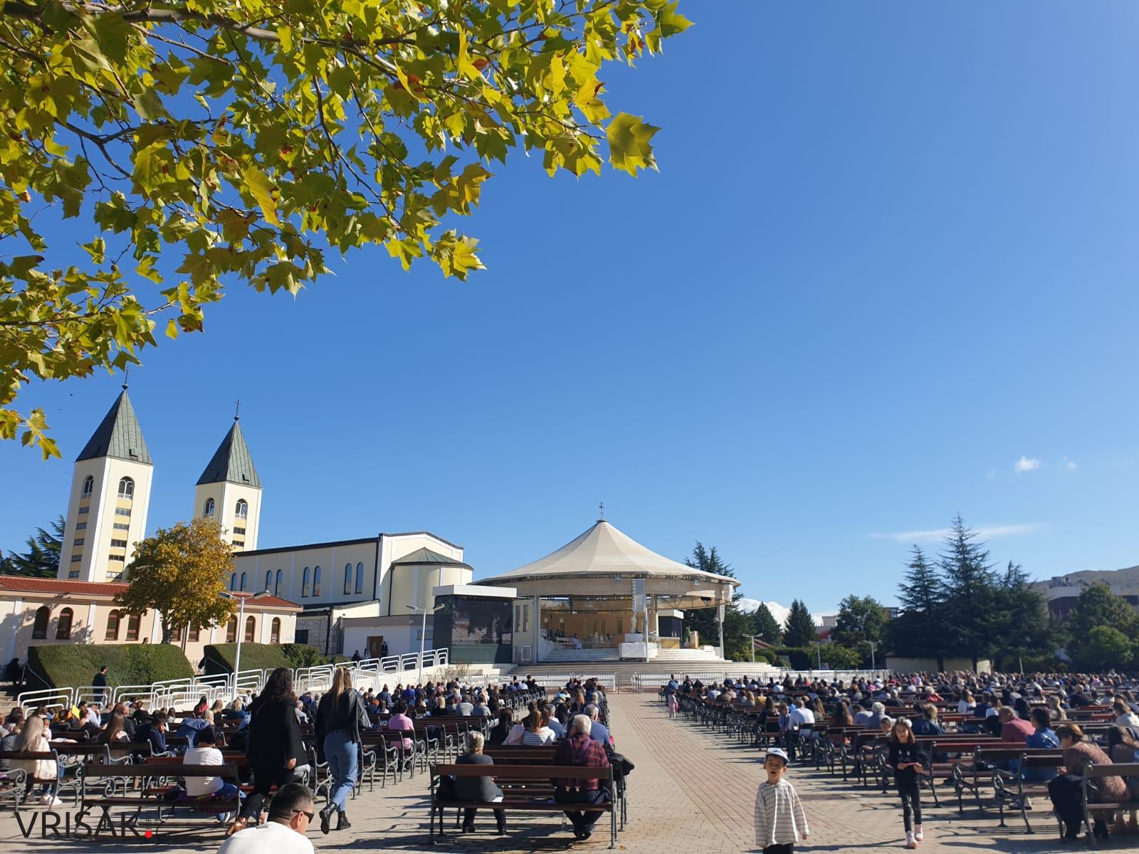 Veliki broj vjernika zadnje nedjelje u listopadu posjetio Međugorje