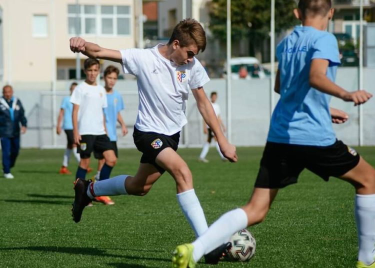 Ispisana povijest na Mokrom Docu: Odigran gradski derbi  između dvije ekipe Posušja