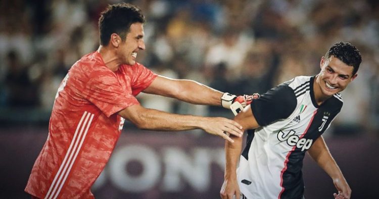 Sedam igrača Juventusa prekršilo klupsku samoizolaciju, među njima Ronaldo i Buffon