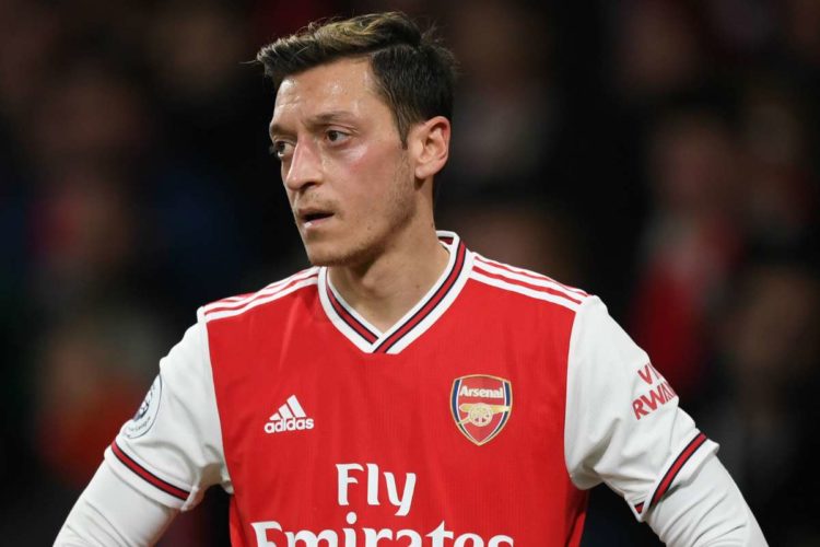Ozil izostavljen iz ekipe