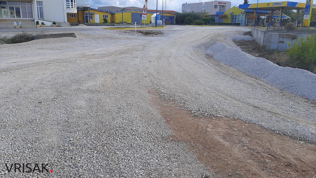 Ljubuški: Pripremni radovi za asfaltiranje u mjestu Mostarska Vrata