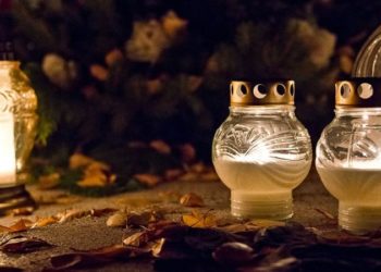 Zbog pandemije ne mogu u rodni kraj, prijatelje mole da odu na groblje i odnesu cvijeće