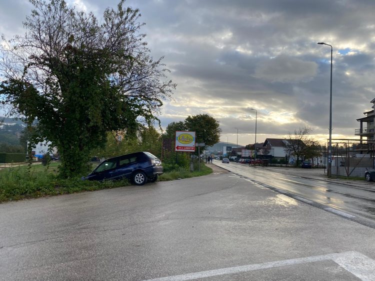 Široki Brijeg: Na Trnskoj cesti kod skretanja za Vagan sletio Golf