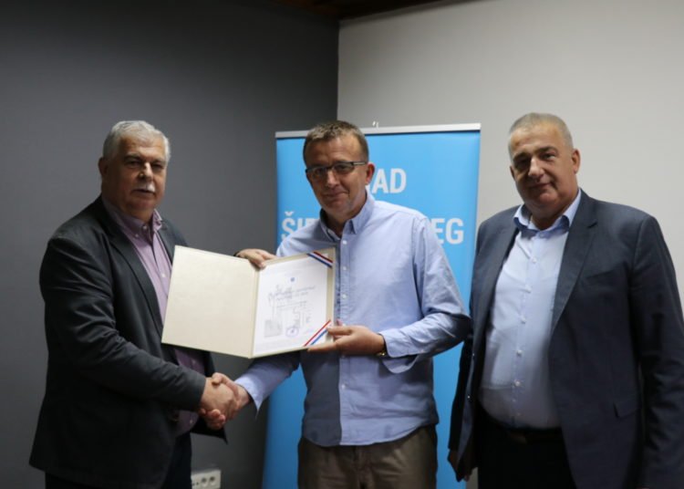 Kraljević i Topić uručili zahvalnicu 1. Pješačkoj gardijskoj pukovniji Oružanih snaga BiH