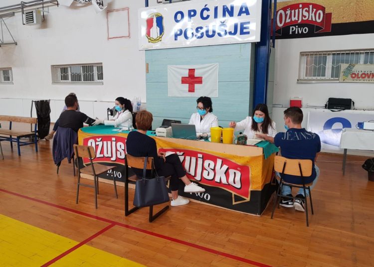 Srednjoškolci iz Posušja darivali krv!