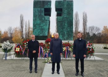 Čović odao počast hrvatskom gradu heroju