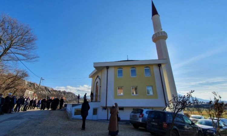 Mandino Selo: Posebne zahvale načelniku Vukadinu i fra Sretanu Ćurčiću zbog otvaranja džamije
