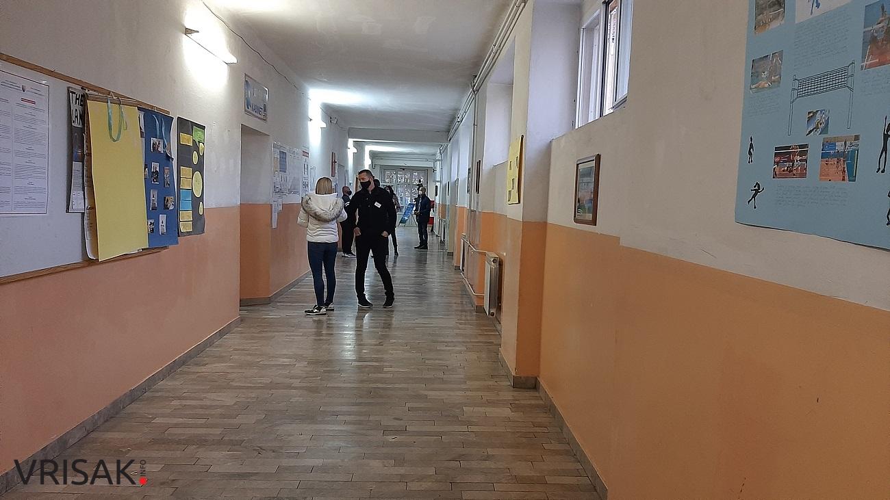 Otvorena su birališta u BiH, donosimo najnovije informacije